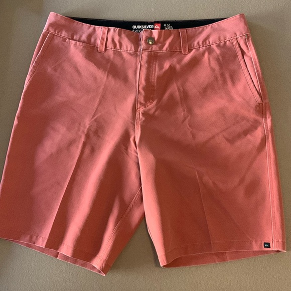 QUICKSILVER AMPHIBIANS SHORTS - CORAL/ ORANGE - Size 36 - Picture 1 of 10
